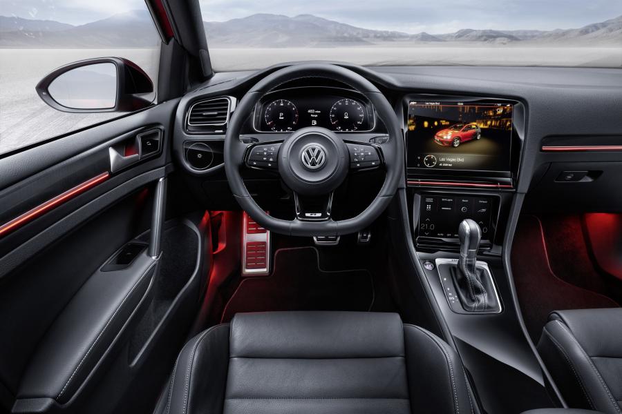  Volkswagen Golf R Touch Concept 2015 года  (фото 7 из 20)